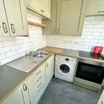 Rent 3 bedroom flat in Brighton