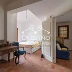 Apartment in villa, excellent condition, 160 m², Centro, Sacrofano