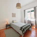 Rent a room in lisbon