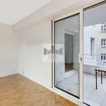 Rent 5 bedroom apartment of 110 m² in Paris