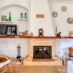 A charming and spacious house with all necessary amenities, just a 20-minute drive from the renowned sports center named after Rafael Nadal