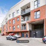 Flat to rent in Lyons Way, Slough SL2