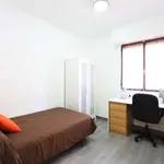 Rent a room of 96 m² in madrid