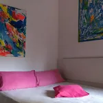 Rent 4 bedroom apartment in Barcelona