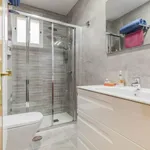 Rent 3 bedroom apartment in Madrid