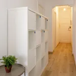 Rent 4 bedroom apartment in Barcelona