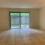 Rent 2 bedroom apartment of 100 m² in Seminole