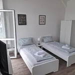 Rent 1 bedroom apartment of 27 m² in Magdeburg