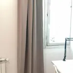 Rent 8 bedroom apartment in Madrid