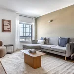 Rent 2 bedroom apartment of 1032 m² in Lisbon