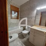 Rent 4 bedroom house of 223 m² in Cànoves i Samalús