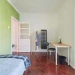 Rent a room in lisbon