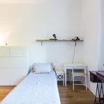 Rent 2 bedroom apartment in Milan