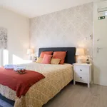 Rent 1 bedroom apartment of 34 m² in Porto