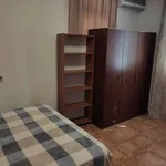 Rent a room of 200 m² in madrid