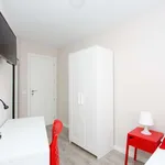 Rent a room of 70 m² in madrid