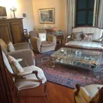 Rent 5 bedroom apartment of 200 m² in Roma