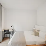 Miete 4 Schlafzimmer wohnung von 14 m² in Berlin