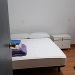 Rent 3 bedroom house in Madrid