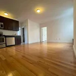 Rent 3 bedroom apartment in Astoria