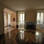 Rent 5 bedroom apartment of 190 m² in Genoa