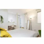 Rent 3 bedroom apartment in Madrid