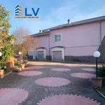 Rent 9 bedroom house of 400 m² in Anagni