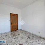 Affitto 4 camera appartamento di 110 m² in Catania