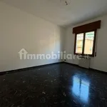 Rent 5 bedroom apartment of 83 m² in Genoa