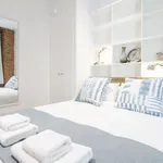 Rent 3 bedroom apartment of 41 m² in Madrid