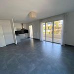 Rent 3 bedroom apartment of 64 m² in Juvignac