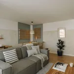 Rent 2 bedroom apartment in lisbon