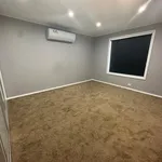 Rent 6 bedroom house in Roxby Downs