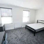 Rent 6 bedroom house in Leeds