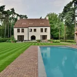 Rent 7 bedroom house of 719 m² in Kapellen