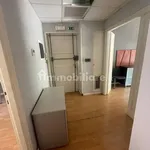 Affitto 4 camera appartamento di 130 m² in Rome