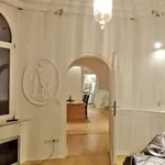 Miete 4 Schlafzimmer wohnung von 104 m² in Wiesbaden