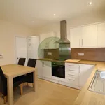 Rent 4 bedroom house in Leeds