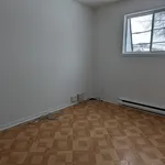 Rent 4 bedroom apartment of 111 m² in Gatineau