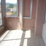 Appartement de 64 m² avec 2 chambre(s) en location à AUBENAS