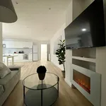 Rent 5 bedroom apartment of 80 m² in Barcelona