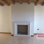 Rent 5 bedroom house of 220 m² in Torri