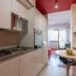 Rent 1 bedroom apartment of 160 m² in rome