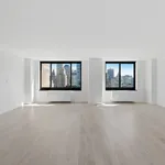 Rent 2 bedroom apartment of 113 m² in New York