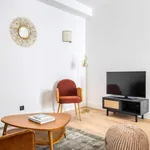 Rent 2 bedroom apartment of 55 m² in paris