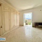 Affitto 3 camera appartamento di 100 m² in Palermo