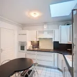 Appartement de 96 m² avec 3 chambre(s) en location à BAR