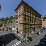 Rent 3 bedroom apartment in Genoa