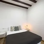 Rent a room of 96 m² in barcelona