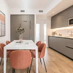 Rent 3 bedroom apartment of 840 m² in Valencia